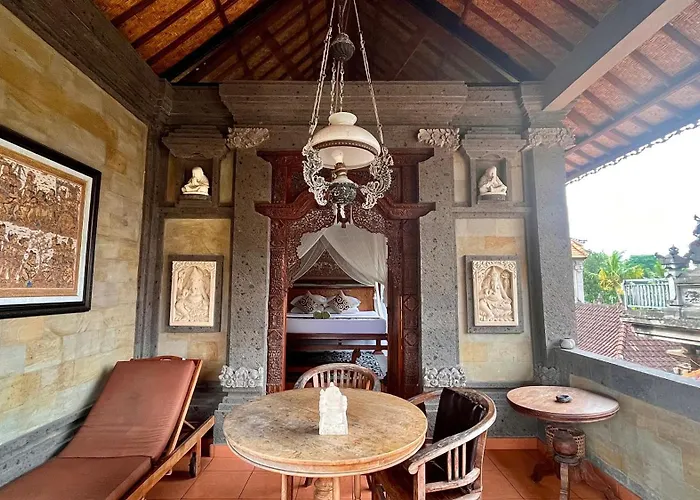 Bali Moon
